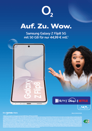 Samsung Galaxy Z Flip8 5G mit 50 GB für 44,99 € mtl. beworben von O₂. Frau zeigt Überraschung über das Angebot.